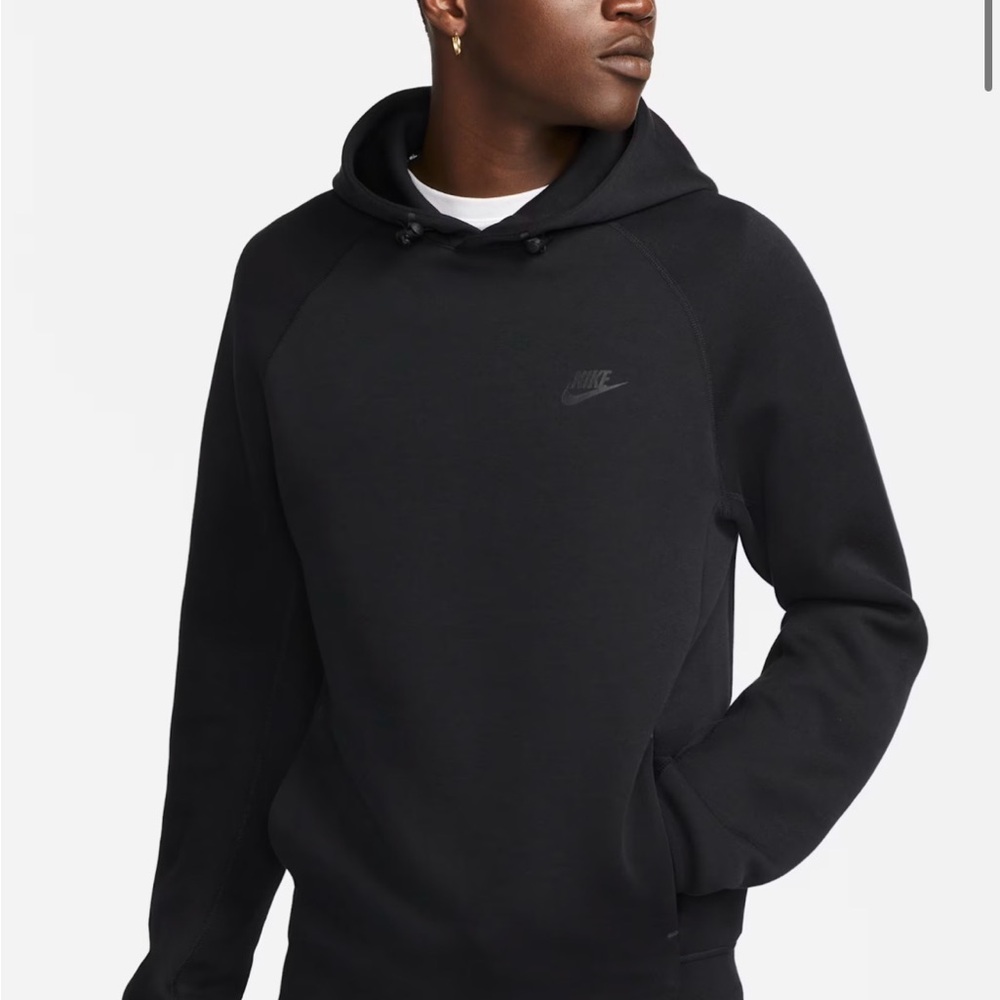 Men’s NWT Nike Sportswear Tech Fleece Hoodie - Picture 2 of 3